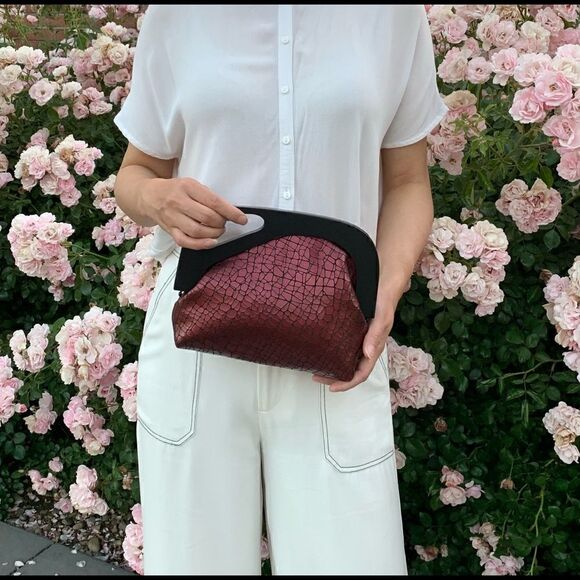 Handmade Genuine Embossed Leather Wooden Frame Hand Clutch/Crossbody/Evening Bag - Picture 4 of 16